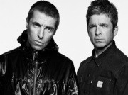 Noel i Liam Gallagherowie wracają jako Oasis. 