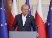 Kłótnia o podpis premiera. Donald Tusk: To był błąd