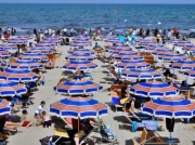 Ten problem rozgrzał włoskie plaże. W proteście zamknięto parasole