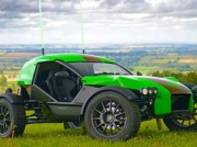 Cicho i pełno kurzu, niczym w trakcie burzy piaskowej. To nowy Ariel E-Nomad w akcji