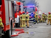 Eksplozja gazu w domu w Ostrowi Mazowieckiej. Starszy mężczyzna z poważnymi obrażeniami