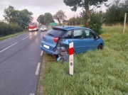 Zderzenie dwóch pojazdów na DW 182, jedna osoba poszkodowana