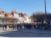 Z samochodów na chodniki. Ruch pieszy coraz istotniejszy w transportowym ekosystemie miast