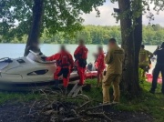 Tragedia na jeziorze Ukiel. Ojciec i syn nie mogli krzyczeć, by wezwać pomoc. Powód łamie serce...