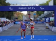 Dramat na paraigrzyskach. Maratonka tuż przed metą straciła medal przez… przewodnika