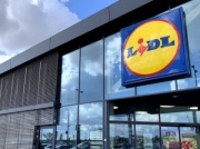 Lidl szuka chętnych do pracy, sieć zatrudni nawet 1000 osób. Zarobki robią wrażenie