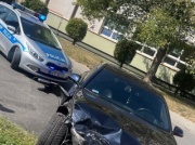 Demolka na parkingu. Pijanego sprawcę zatrzymali świadkowie