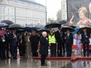 Przepychanki na miesięcznicy. Prezes PiS znów mówi o zamachu