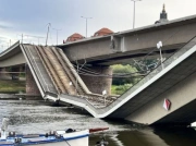 Runął most, miasto odcięte od dostawy ciepła. „Usłyszałem potężny huk”