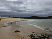 Tysiące pojemników z lekami fale wyrzuciły na plaże Port Alfred