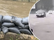 Nie tylko Wrocław. Ulicami płynie rdzawa woda, ludzie porzucają dobytek życia