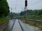 Powodzie w Polsce. Zamknięto trasę kolejową, są olbrzymie utrudnienia