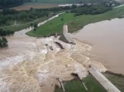 To jest dramat. Pękła tama na zbiorniku Topola. Bezwzględna ewakuacja w Paczkowie