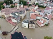 Państwo z kartonu kontra wielka woda