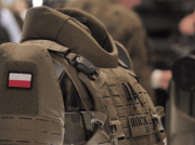 Wnioski z Ukrainy dla polskiej kamizelki. Kołnierze i naramienniki