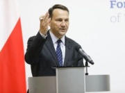 Sikorski reaguje na awanturę ws. słów o Krymie