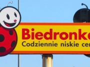 Tłumy w Biedronce. Mleko i mięso za bezcen