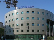 Radio Kraków zwalnia dziennikarzy i zastępuje ich sztuczną inteligencją