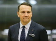 Sikorski nie zostawił suchej nitki na Macierewiczu. „Żal Polaków, którzy uwierzyli temu szarlatanowi”