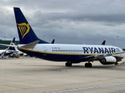 Ryanair rozczarowany sezonem letnim. Ceny biletów spadają, zysk maleje