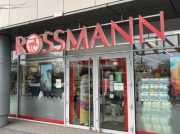 Rossmann oszalał. Kosmetyki nawet za 2 zł, klienci ustawią się w kolejkach