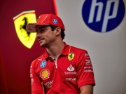 Charles Leclerc odebrał nowe Ferrari SF90 XX