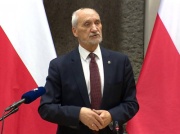 Prokuratura sprawdzi podkomisję smoleńską. Antoni Macierewicz odpiera zarzuty