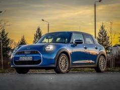 Test Mini Cooper S 5D 2024. Lepsza funkcjonalność, ta sama frajda