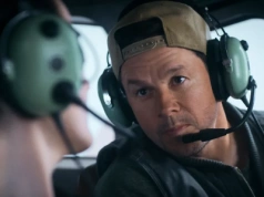 Mark Wahlberg jako łysiejący zabójca. Zwiastun thriller w reżyserii Mela Gibsona