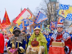 Orszak Trzech Króli tym razem bez zwierząt. Jak było rok temu? [FOTORELACJA]