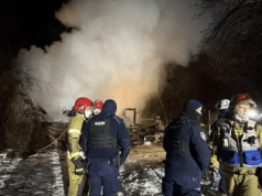 Tragiczny pożar drewnianego domu. Jedna osoba nie żyje