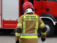 Bydgoszcz: Poważny pożar hali. Na miejscu ponad 30 jednostek straży pożarnej