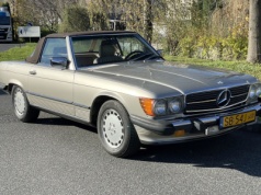 Mercedes 560 SL R107 1987 – 124000 PLN – Bielsko-Biała