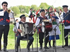 RYM SIĘ NIESIE PO POLU PO LESIE. Jechołem od Kuńskich” [POSŁUCHAJ]