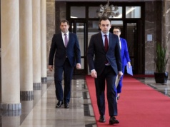 Tak Domański pogrywa ws. uchwały! 