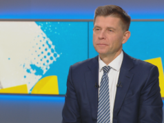 Petru o Nawrockim: Mylił się albo kłamał