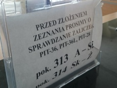 Rozliczenie roczne PIT. Po północy możesz sprawdzić, ile skarbówka ci zwróci