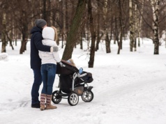 Temperatury spadają. Lekarze ostrzegają rodziców przed częstym błędem. 