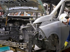 Wezwali Teslę na ratunek Nissanowi. Tak zareagował Musk