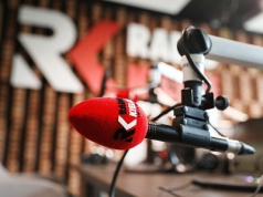 POLONIJNE RADIO KIELCE. Niedziela, godz. 21:05. Opuściła Londyn i wróciła do rodzinnych Kielc