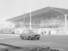 Bez Złotych Tarasów, Złotej 44 i korków w centrum. Tak wyglądała Warszawa na przełomie lat 70. i 80.