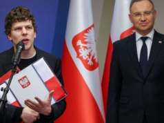 Jesse Eisenberg dostał polskie obywatelstwo. Zgłaszają się kolejne sławy