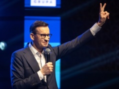 Zapytał Morawieckiego o podniesienie płacy minimalnej do 10 tys. zł. "Niewykluczone"