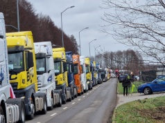 Policja uniemożliwiła przewoźnikom blokadę Szczecina