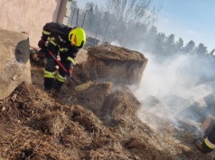 GMINA KUŚLIN: Pożar słomy na terenie gospodarstwa