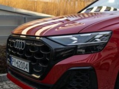Audi zostaje przy silnikach spalinowych i polubiło się z hybrydami