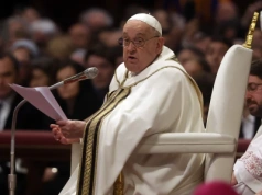 Papież Franciszek pisze o bólu i otwarciu na zmiany. „Ryzykujemy śmiercią”