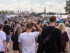 Dzień z życia zbieracza butelek na największym festiwalu muzycznym Europy Północnej