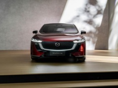 Mazda 6e ma już europejskie ceny. Lepiej wybrać wariant z mniejszą baterią
