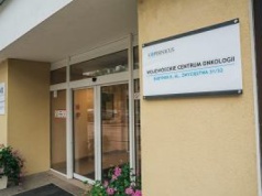 Chciała umówić się na USG piersi. Dzwoniła 700 razy. Teraz znów musi czekać